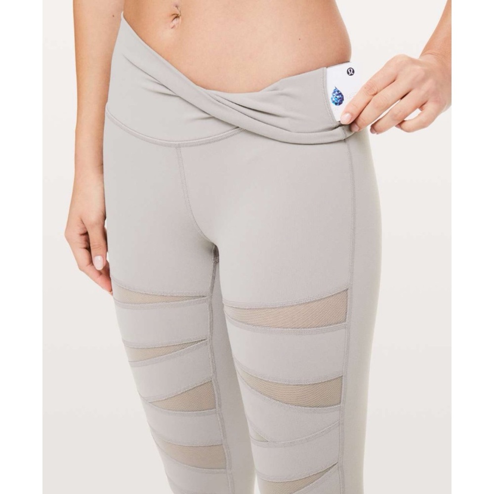 Lululemon Wunder Under Pant (High-Rise)*Tech Mesh 28” 4 - Picture 3 of 8
